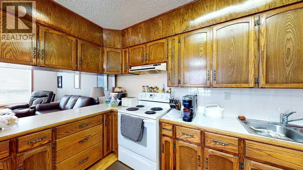 1145 & 1147 Yuill Street Se Property Photo 32