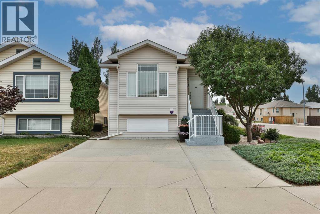 94 Heritage Lane W