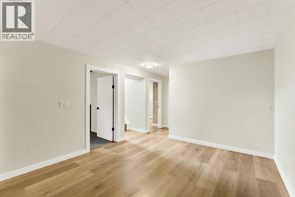 2711 Dunmore Road Se Property Photo 26