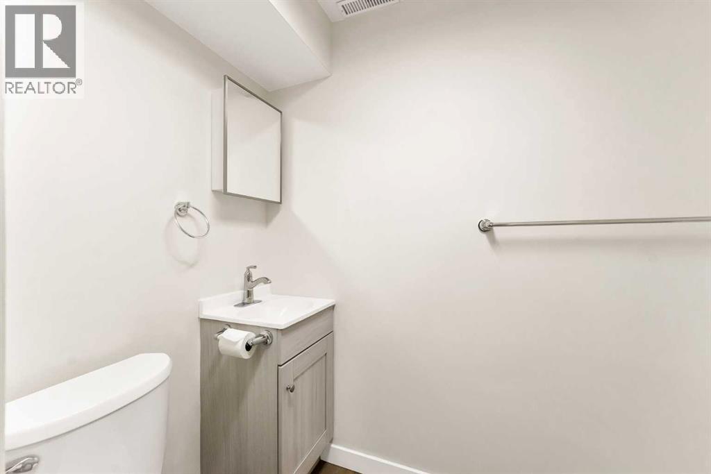 2711 Dunmore Road Se Property Photo 34