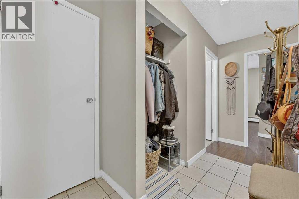 617 56 Avenue Southwest Property Photo 7