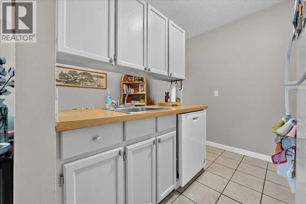 617 56 Avenue Southwest Property Photo 16