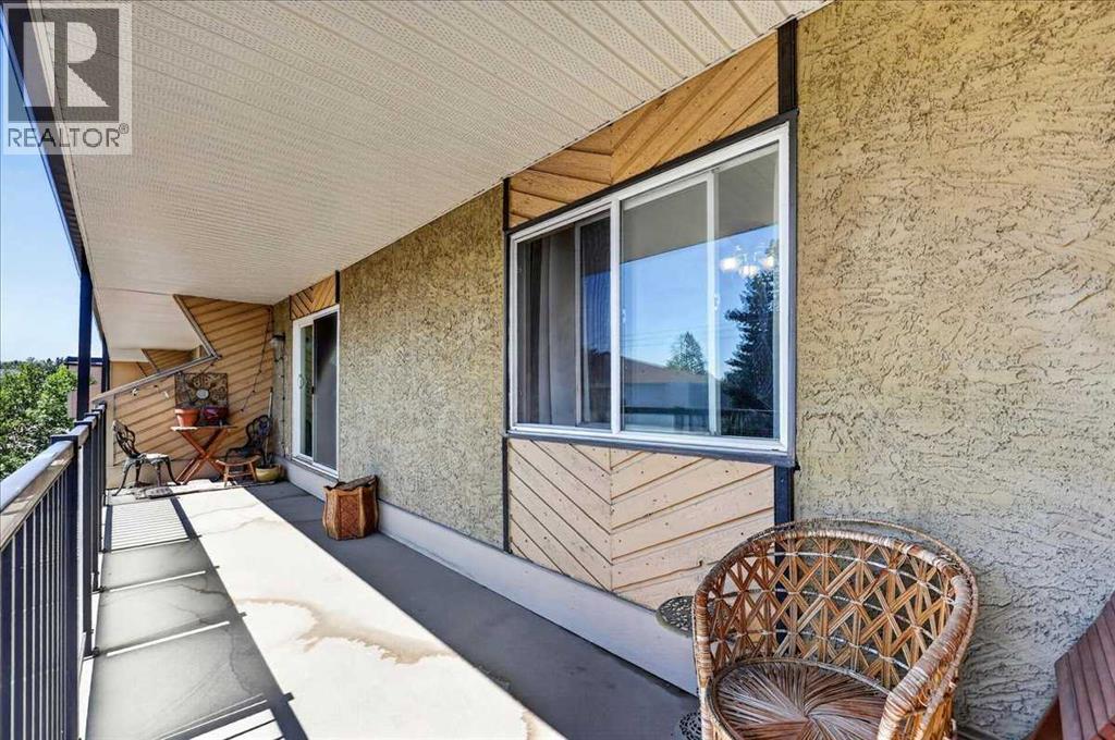 617 56 Avenue Southwest Property Photo 22