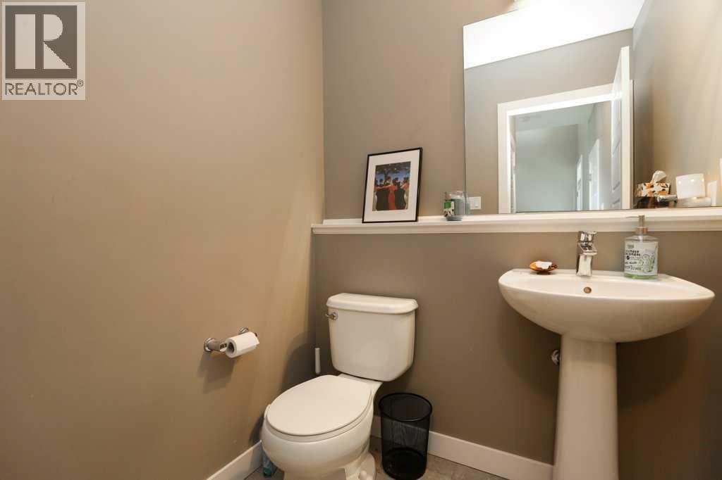 567 Moonlight Lane W Property Photo 12