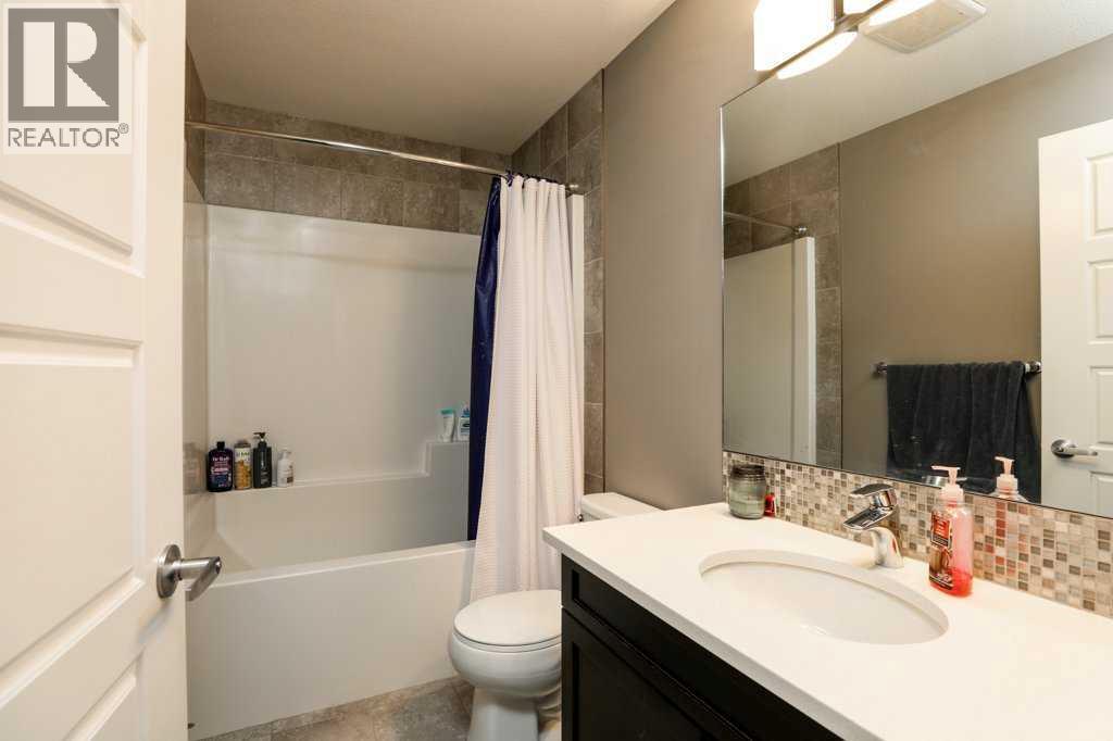 567 Moonlight Lane W Property Photo 14