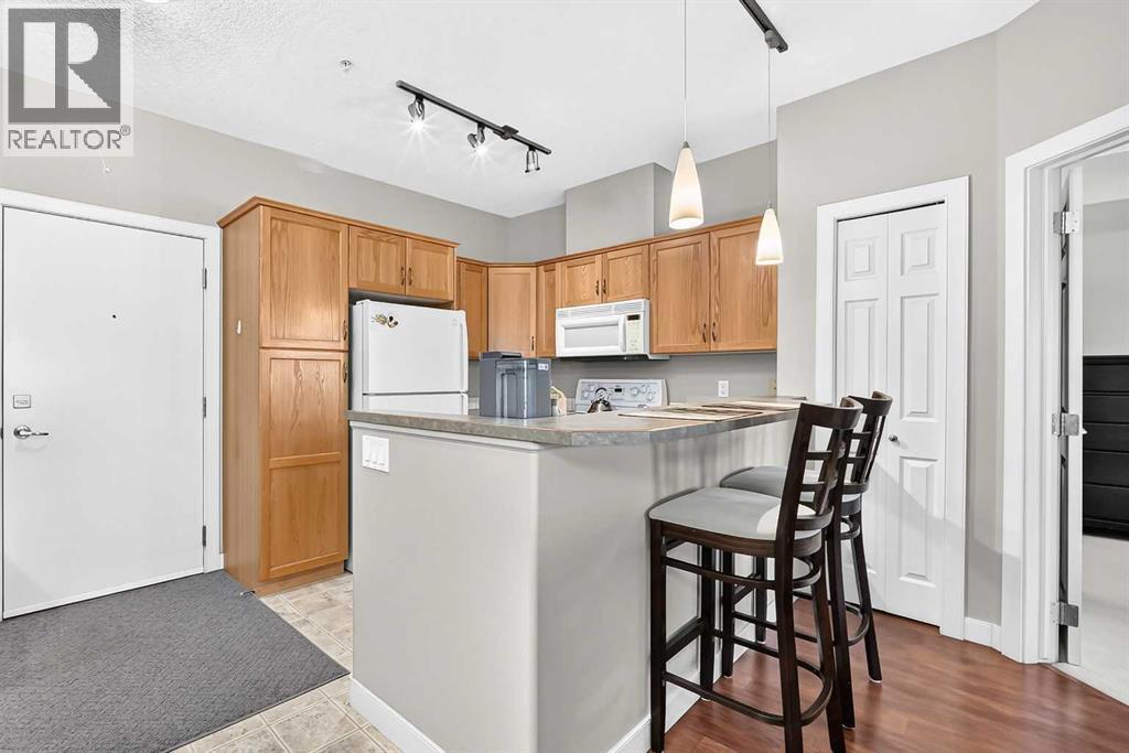 1414 17 Street Southeast Property Photo 6