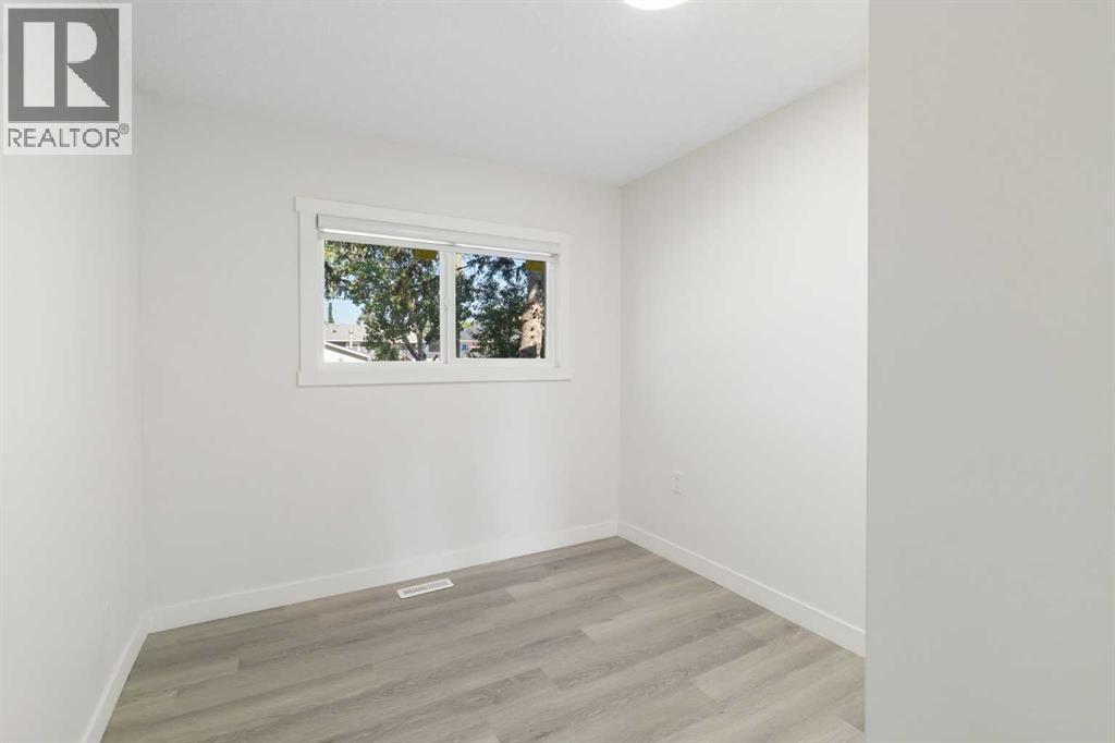 3504 33 Street Se Property Photo 13