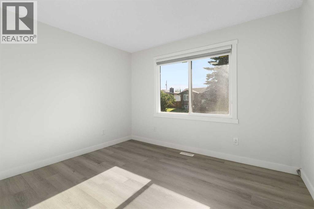 3504 33 Street Se Property Photo 19
