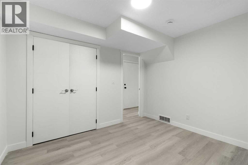 3504 33 Street Se Property Photo 28