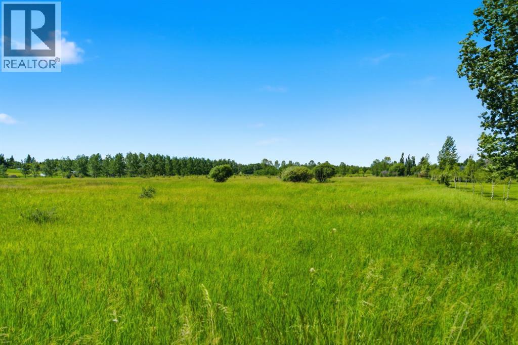 112055 2253 Drive E Property Photo 2