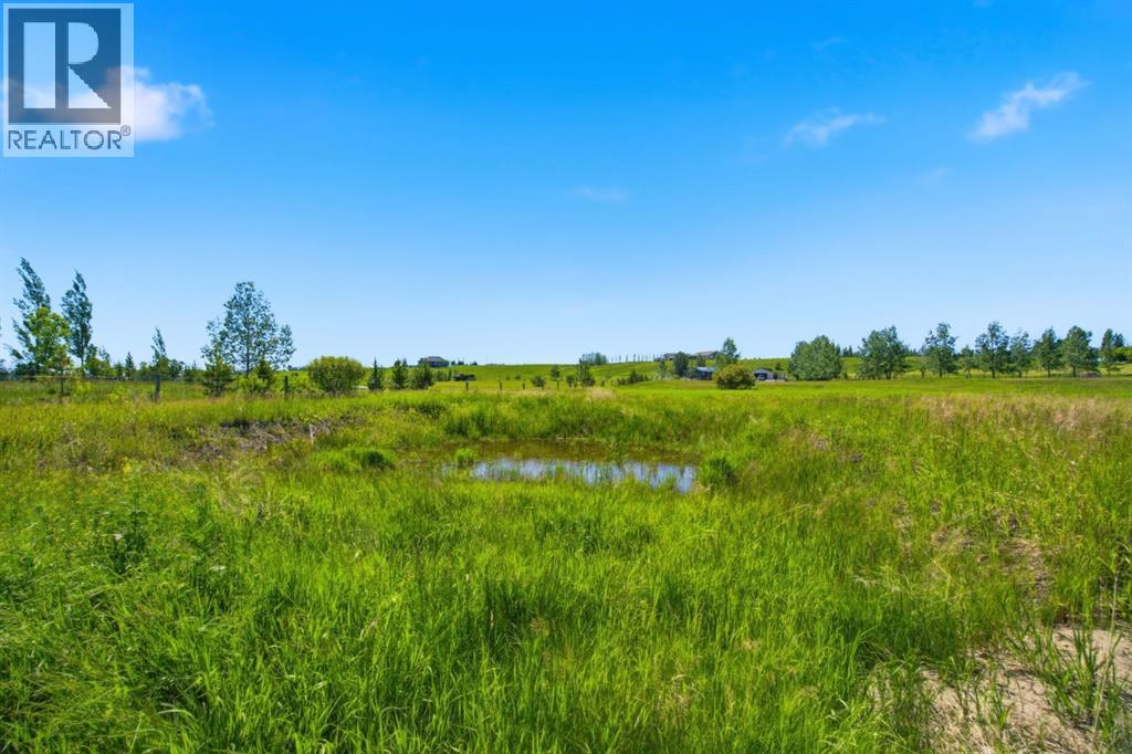 112055 2253 Drive E Property Photo 7