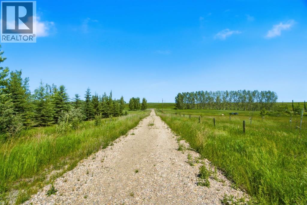 112055 2253 Drive E Property Photo 8