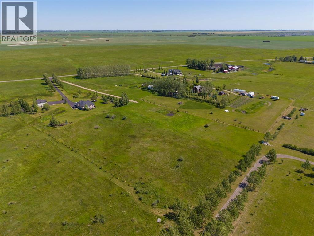 112055 2253 Drive E Property Photo 16