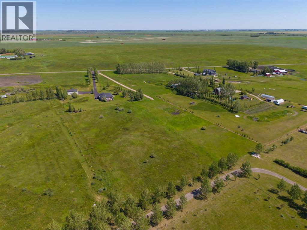 112055 2253 Drive E Property Photo 17