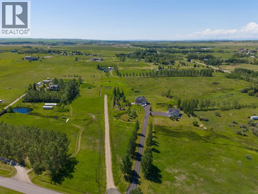 112055 2253 Drive E Property Photo 24