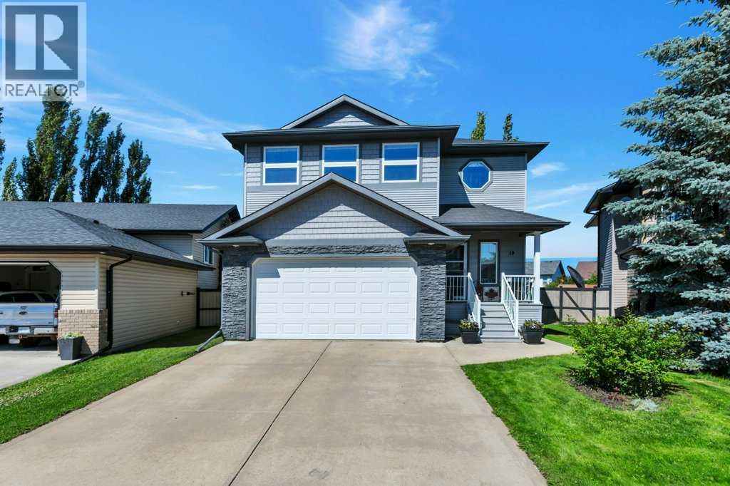 19 Lougheed Close Property Photo 1