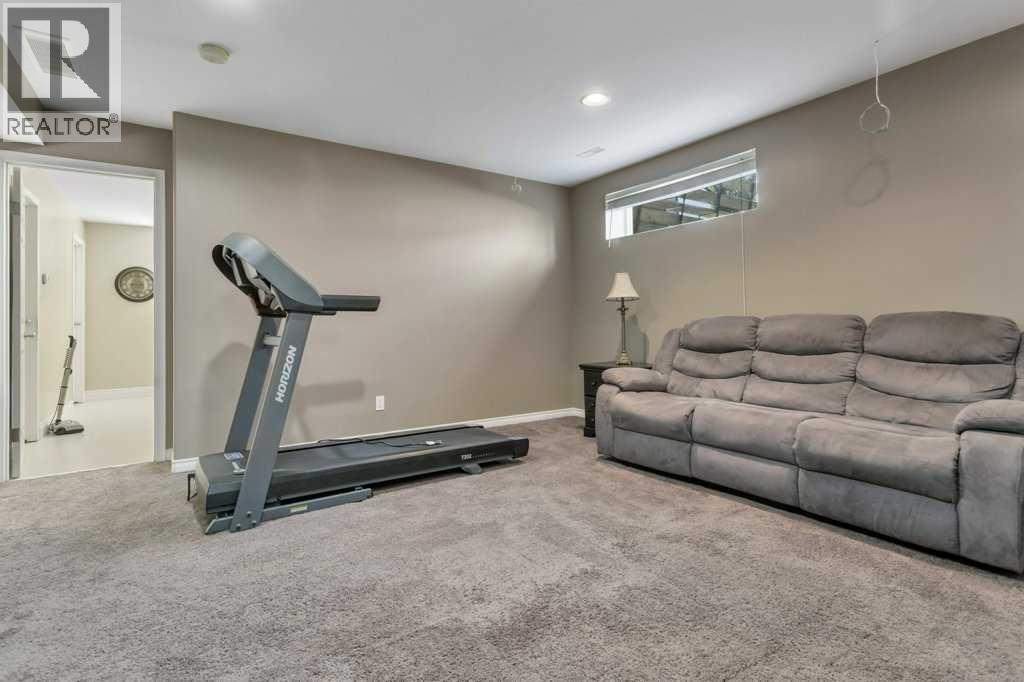 19 Lougheed Close Property Photo 29
