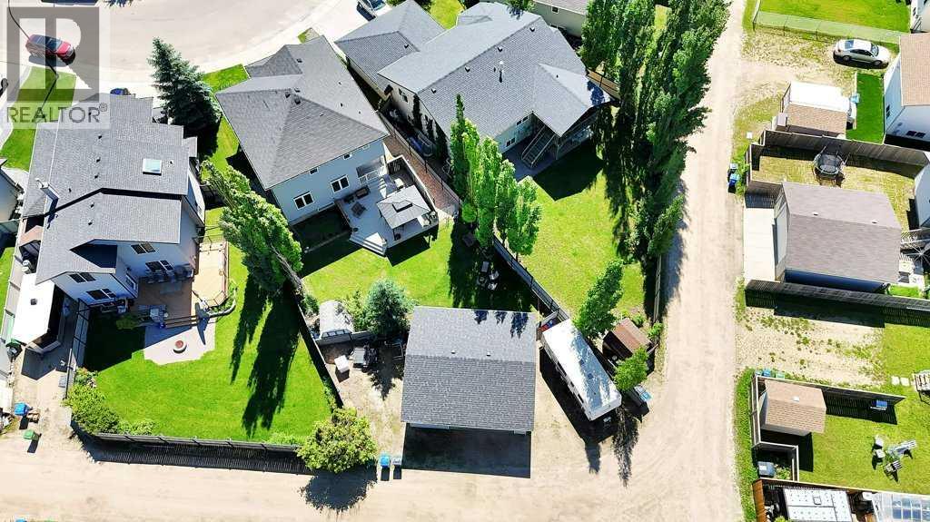 19 Lougheed Close Property Photo 45
