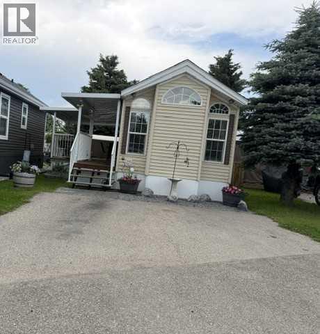 370165 79 Street East Property Photo 1