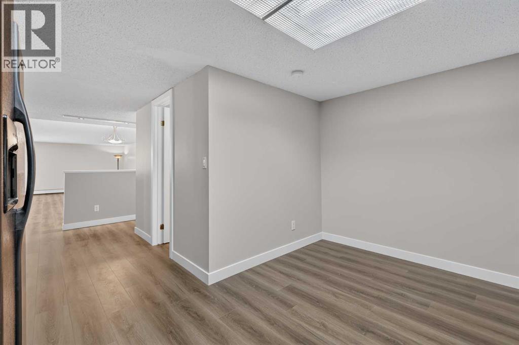 2425 90 Avenue Southwest Property Photo 26