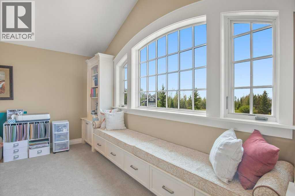 539 Summer Crescent Property Photo 27