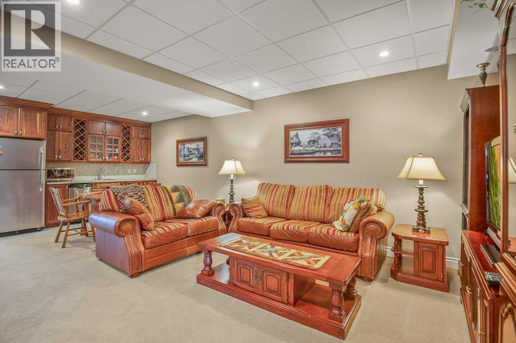 539 Summer Crescent Property Photo 33