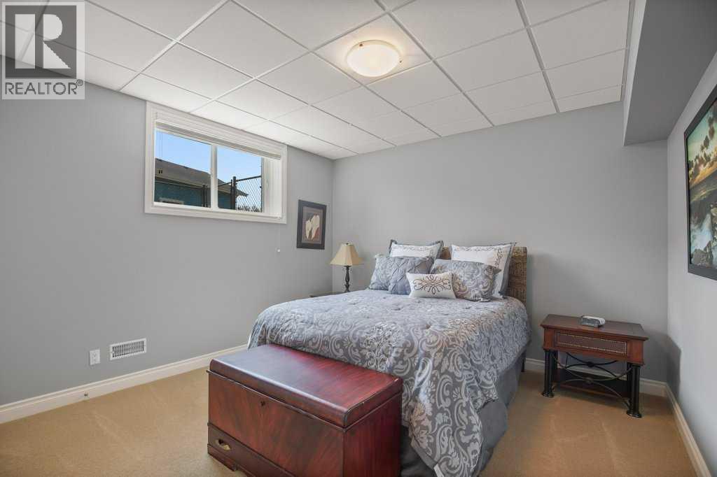 539 Summer Crescent Property Photo 36