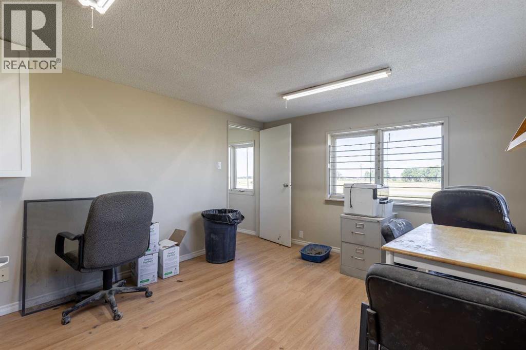 141 Stewart Avenue S Property Photo 26