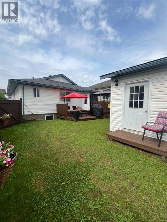 249 Fox Crescent Property Photo 44