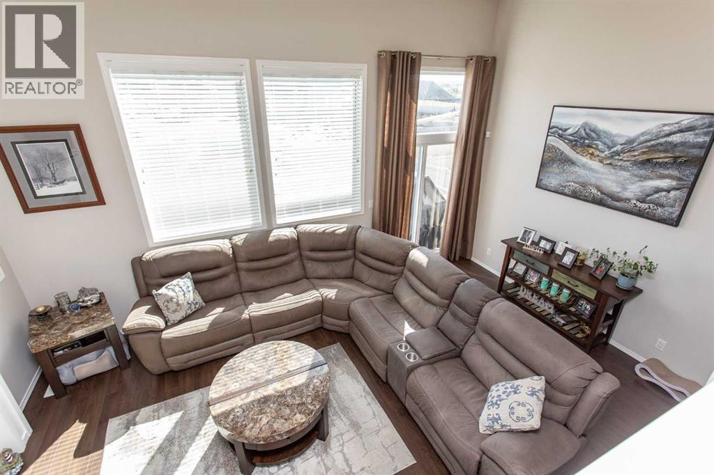 339 Viscount Drive Property Photo 4