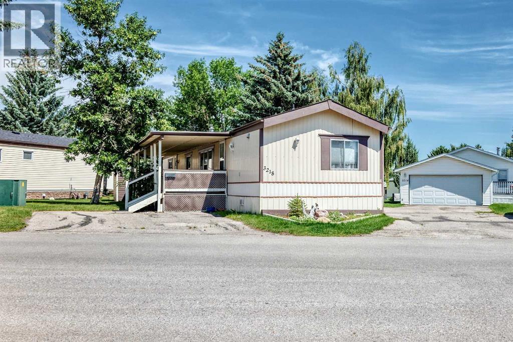 3218 Burroughs Manor Ne Property Photo 1