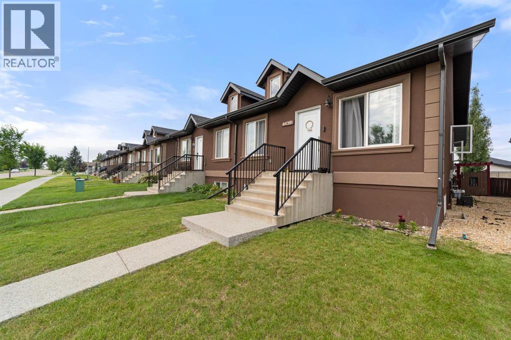 4408b 73 Street Property Photo 1