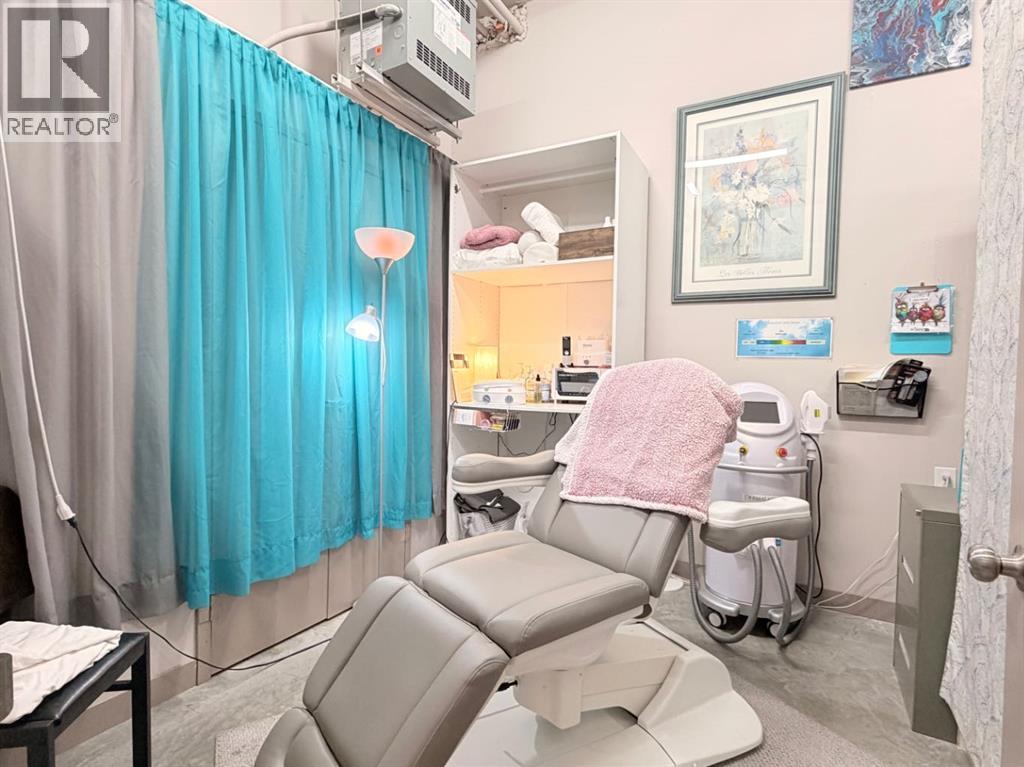 4911 50 Street Property Photo 12