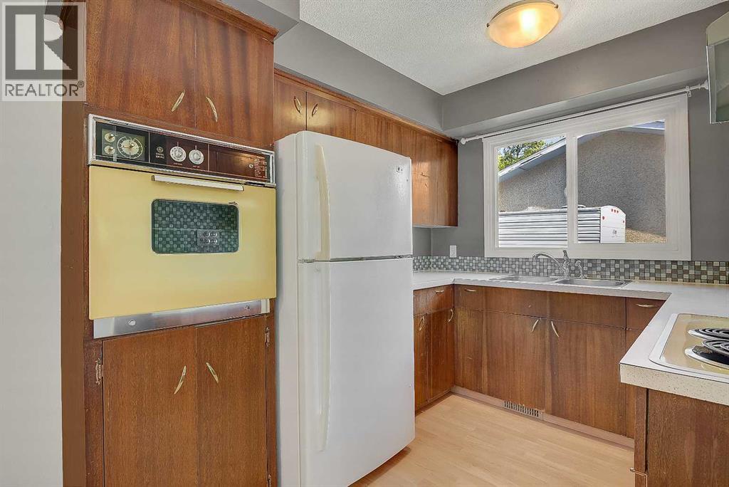 9343 112a Avenue Property Photo 8