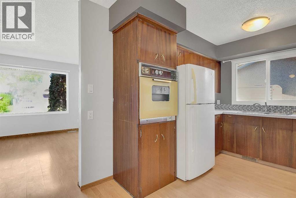 9343 112a Avenue Property Photo 9