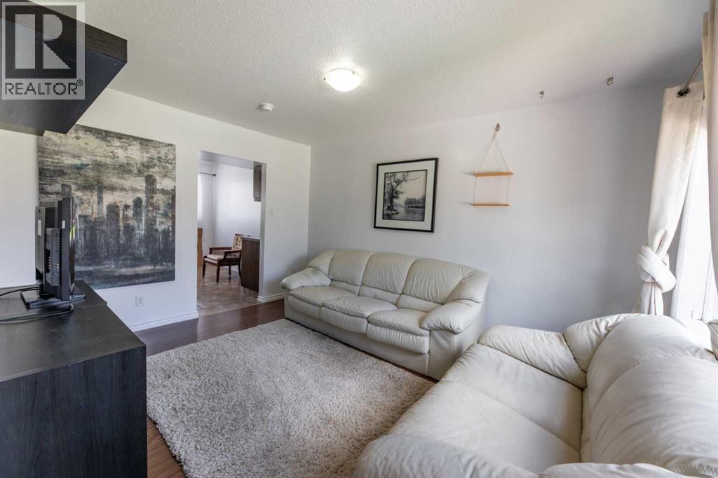 126 Hardisty Avenue Property Photo 8