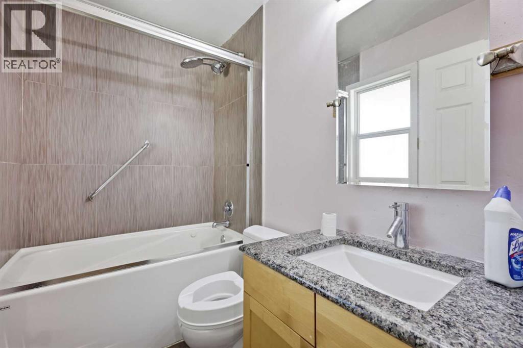 806 Radford Road Ne Property Photo 7