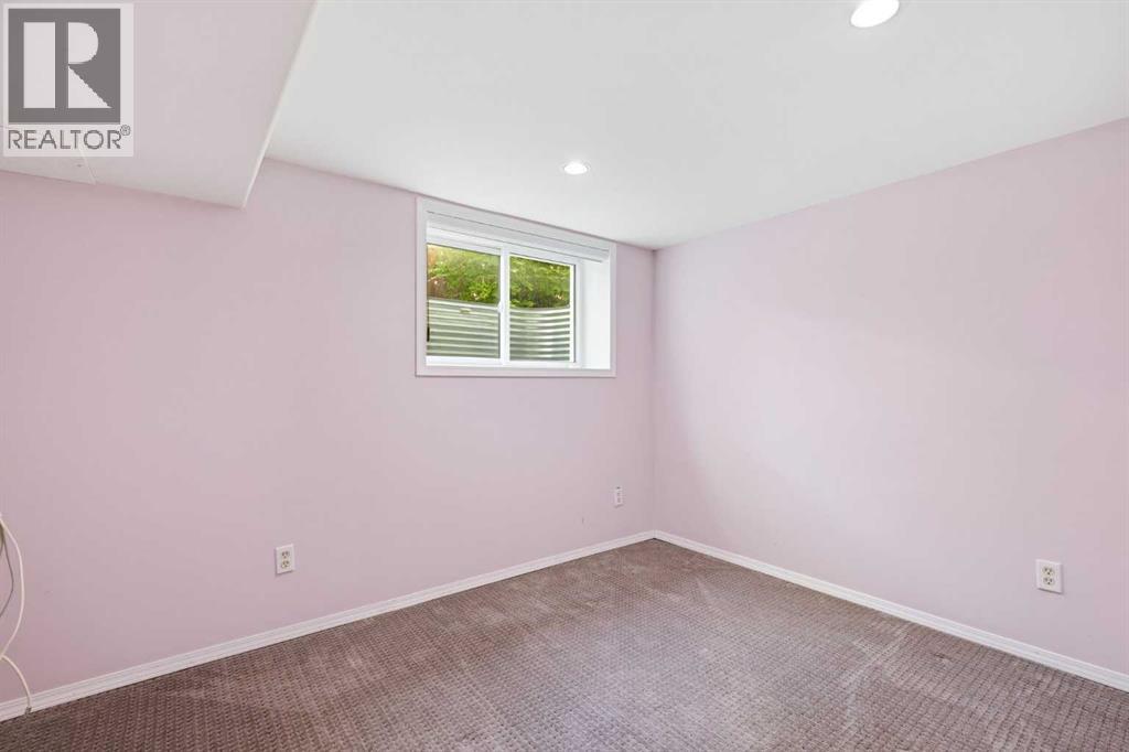 806 Radford Road Ne Property Photo 13