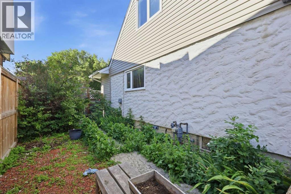 806 Radford Road Ne Property Photo 17