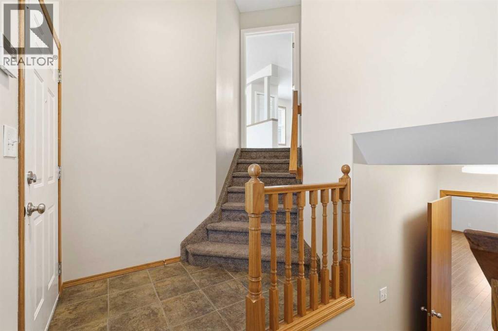 22 Lanterman Close Property Photo 6