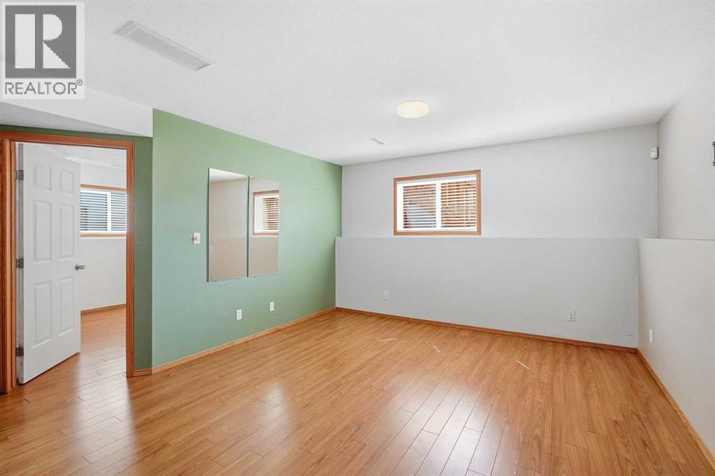 22 Lanterman Close Property Photo 22