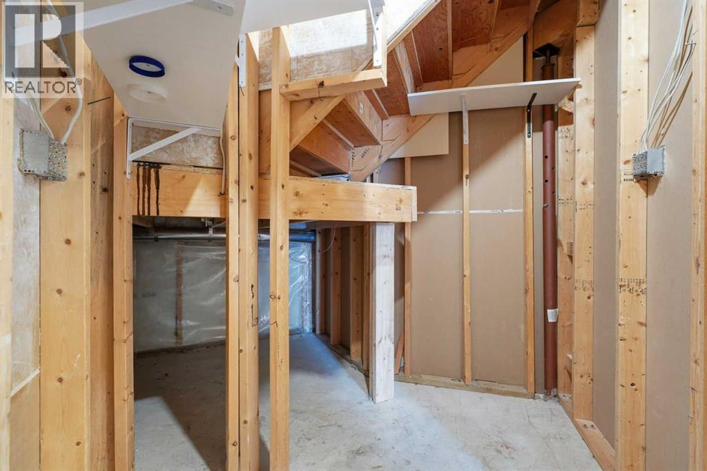 22 Lanterman Close Property Photo 29