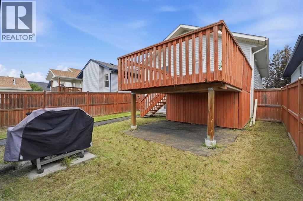 22 Lanterman Close Property Photo 35