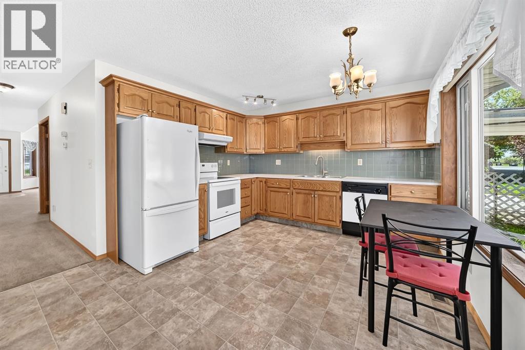 3 Parklane Place Property Photo 8