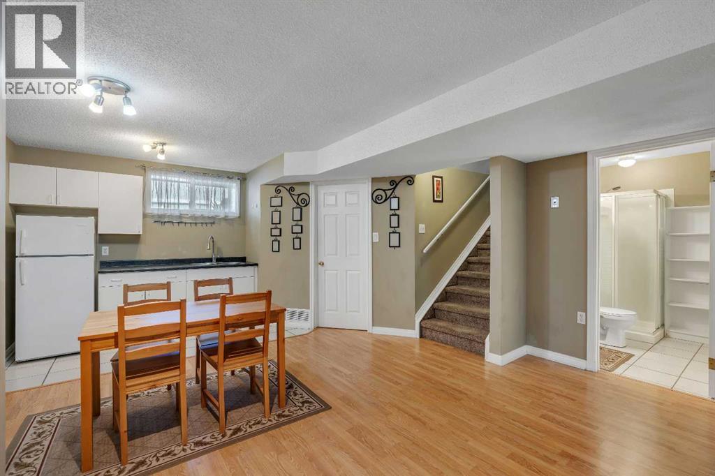 84 Willowbrook Crescent Nw Property Photo 33