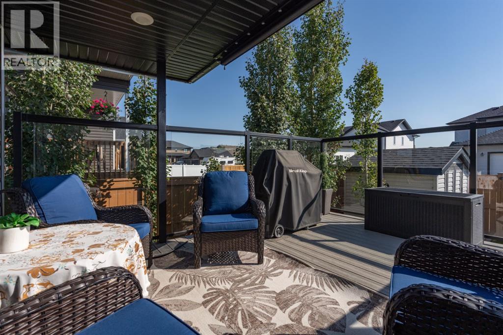 2607 63 Street Property Photo 16