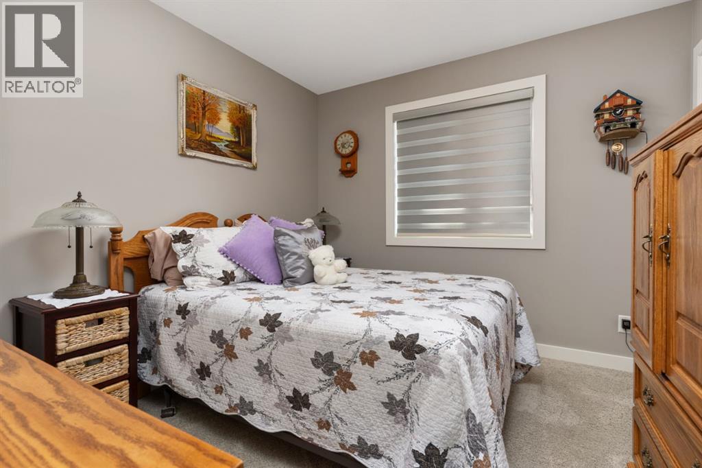 2607 63 Street Property Photo 25
