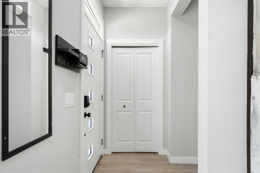 45 Herron Mews Ne Property Photo 3