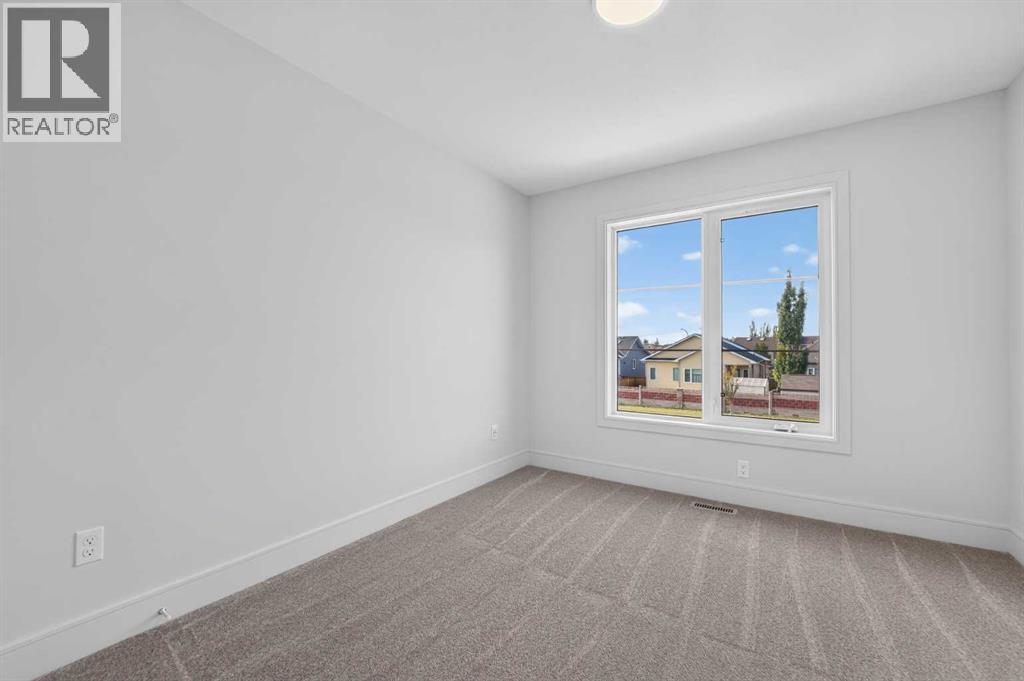 3121 44 Street S Property Photo 29