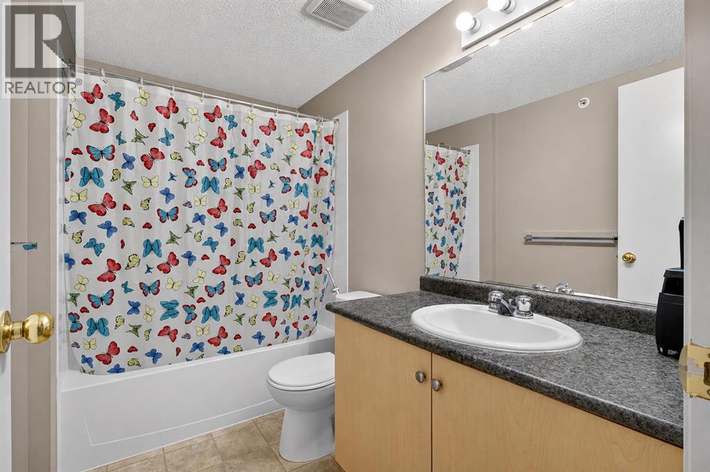 1717 60 Street Southeast Property Photo 5
